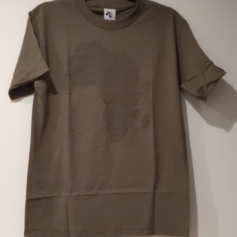 NWT akomplice shirt